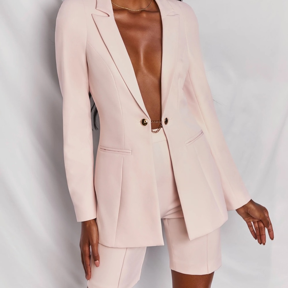Brand new OH POLLY Set with shorts. Never worn. Size US 0 UK 4